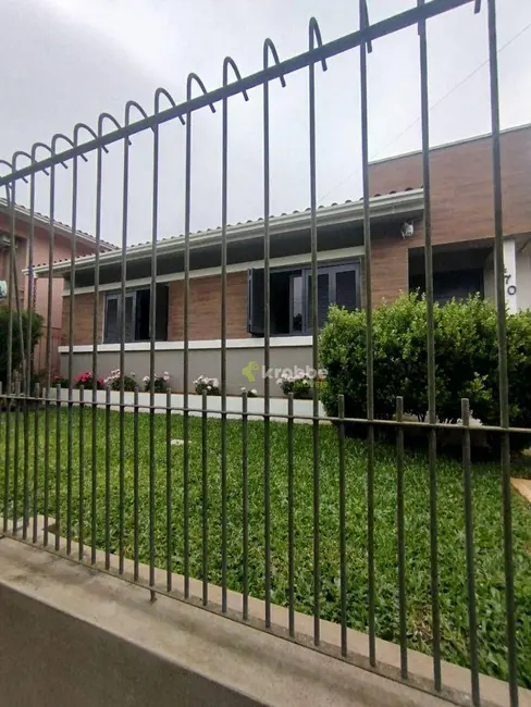 Foto 2 de Casa com 4 quartos à venda, 384m2 em Teutonia - RS