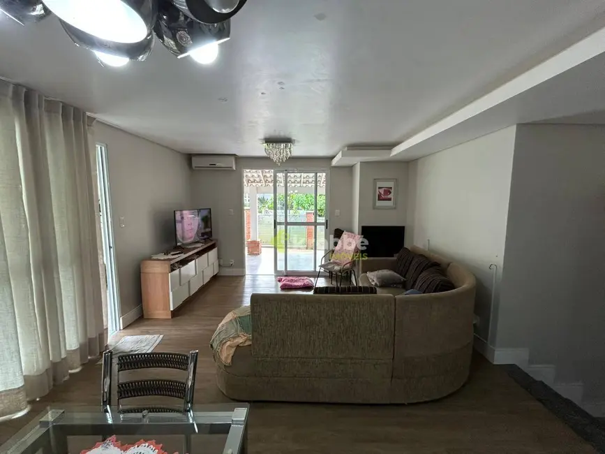 Foto 4 de Casa com 3 quartos à venda, 371m2 em Estrela - RS