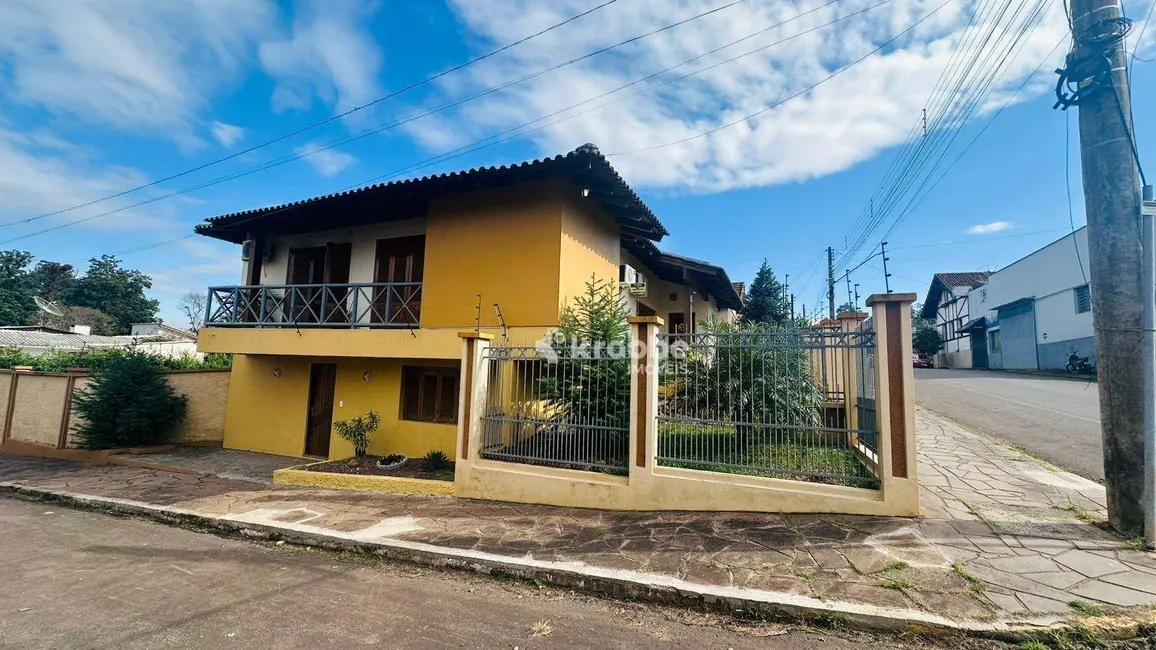 Foto 2 de Casa com 3 quartos à venda, 577m2 em Estrela - RS