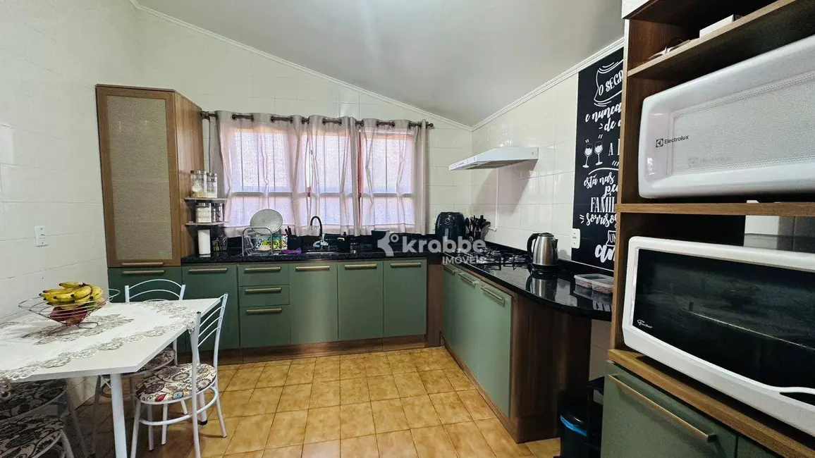 Foto 9 de Casa com 3 quartos à venda, 577m2 em Estrela - RS