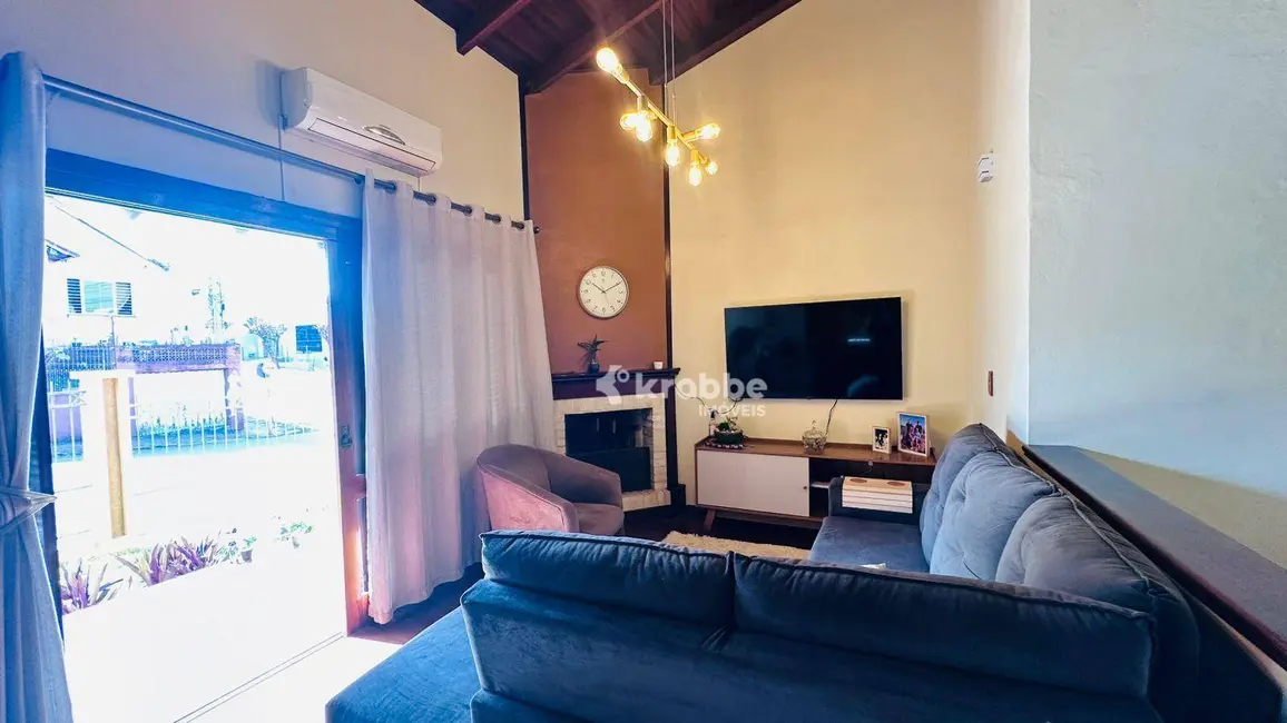 Foto 6 de Casa com 3 quartos à venda, 577m2 em Estrela - RS