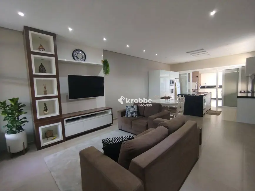 Foto 3 de Casa com 2 quartos à venda, 360m2 em Estrela - RS