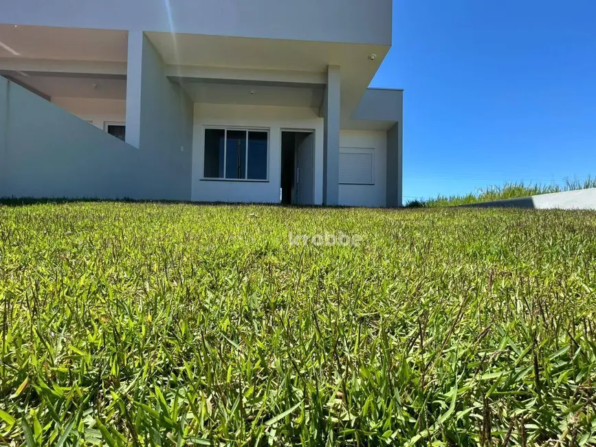 Foto 2 de Casa com 2 quartos à venda, 200m2 em Estrela - RS