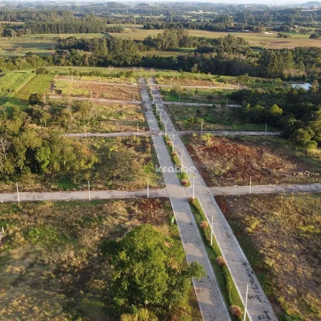 Foto 7 de Terreno / Lote à venda, 608m2 em Colinas - RS