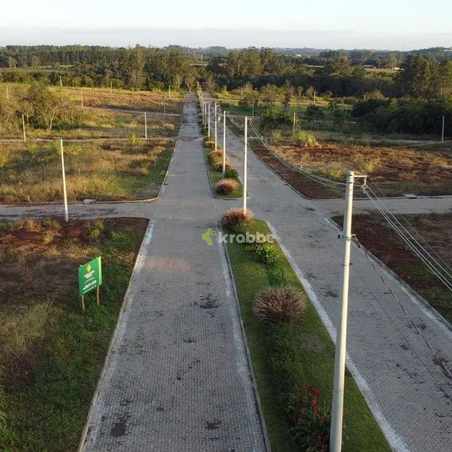 Foto 8 de Terreno / Lote à venda, 539m2 em Colinas - RS