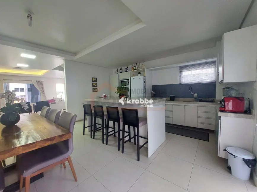 Foto 6 de Casa com 3 quartos à venda, 300m2 em Estrela - RS