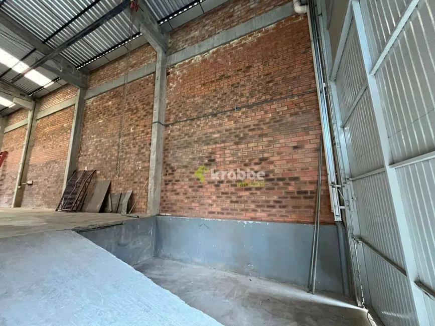 Foto 2 de Armazém / Galpão para alugar, 360m2 em Estrela - RS