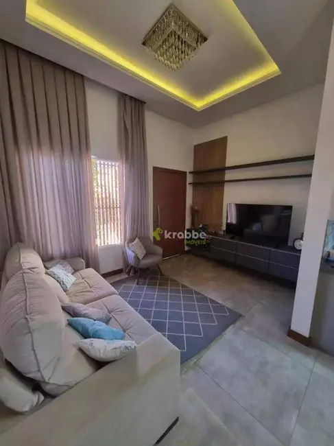 Foto 5 de Casa com 3 quartos à venda, 352m2 em Teutonia - RS