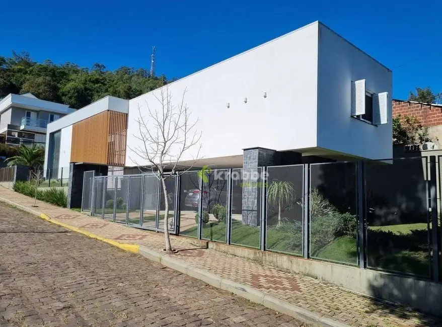 Foto 3 de Casa com 3 quartos à venda, 352m2 em Teutonia - RS