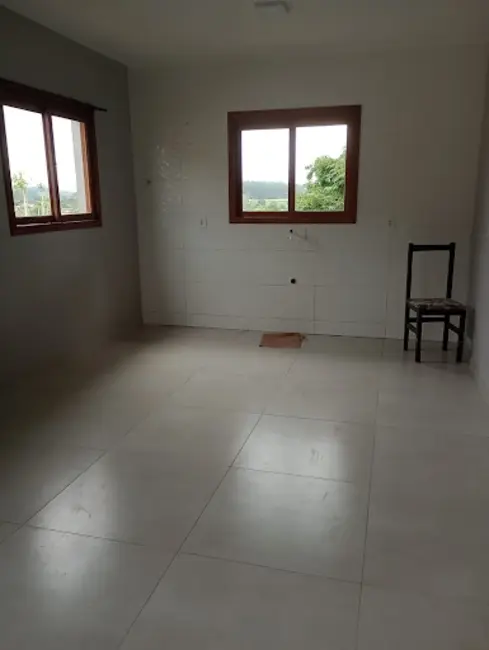 Foto 8 de Casa com 2 quartos à venda, 360m2 em Teutonia - RS