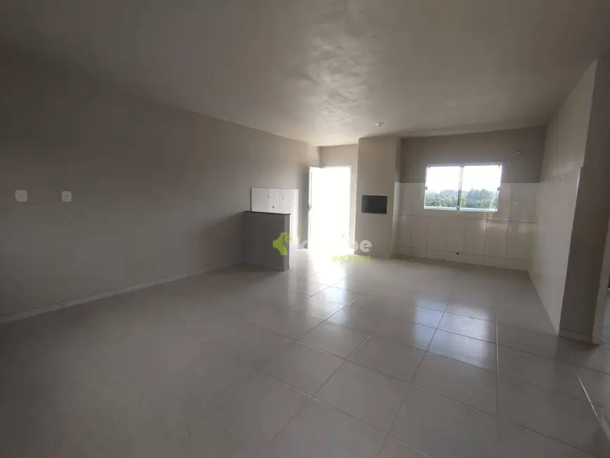 Foto 2 de Casa com 2 quartos à venda, 200m2 em Estrela - RS