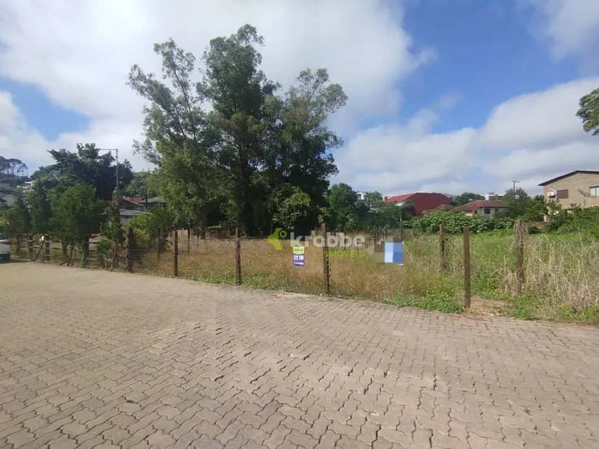 Foto 2 de Terreno / Lote à venda, 470m2 em Estrela - RS