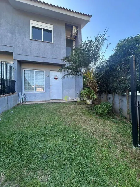 Foto 2 de Sobrado com 2 quartos à venda, 200m2 em Estrela - RS