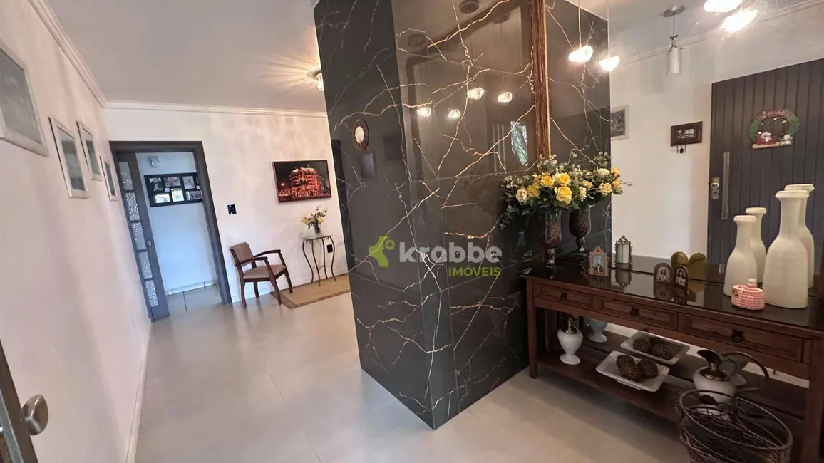 Foto 2 de Casa com 5 quartos à venda, 726m2 em Estrela - RS