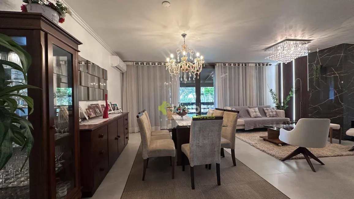 Foto 3 de Casa com 5 quartos à venda, 726m2 em Estrela - RS