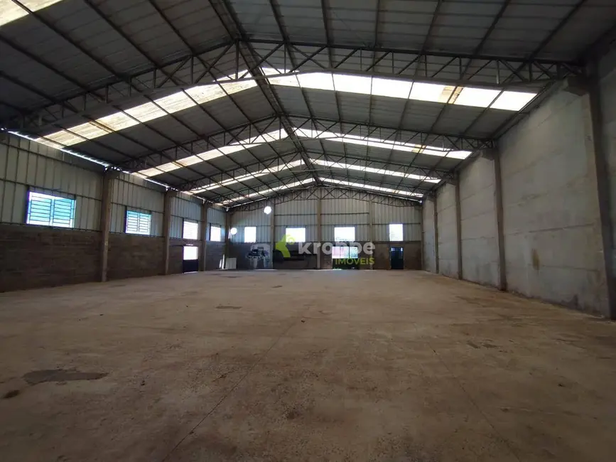 Foto 4 de Armazém / Galpão para alugar, 100m2 em Estrela - RS