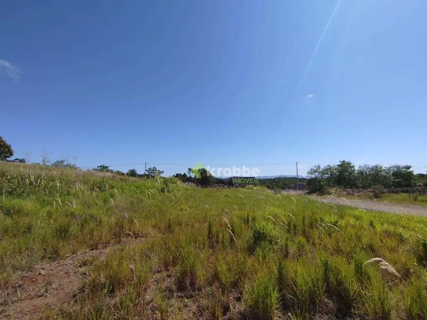 Foto 1 de Terreno / Lote à venda, 426m2 em Estrela - RS