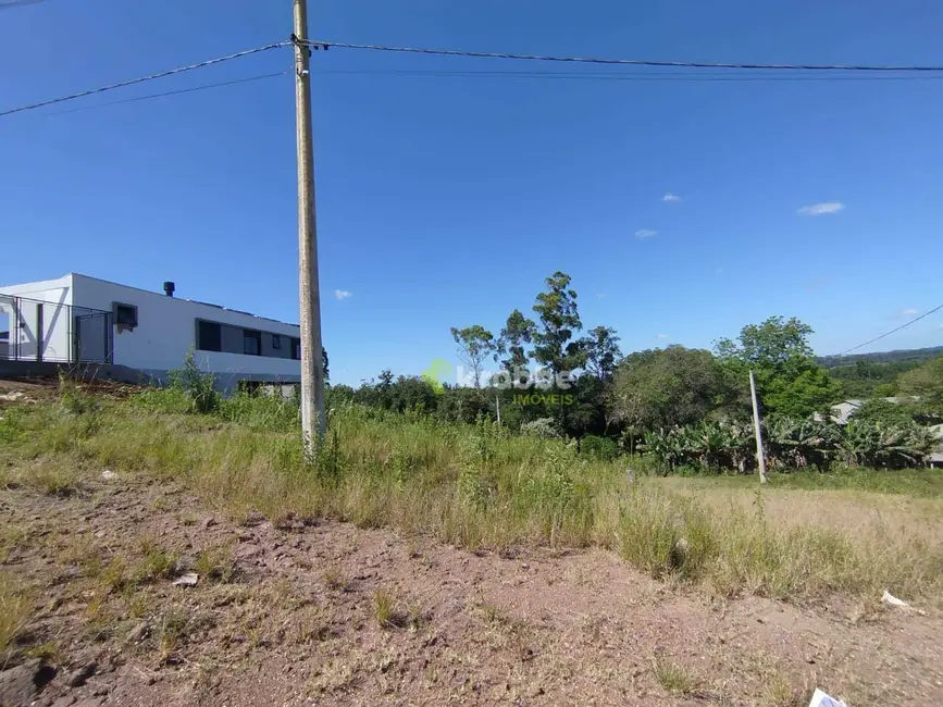 Foto 1 de Terreno / Lote à venda, 343m2 em Estrela - RS