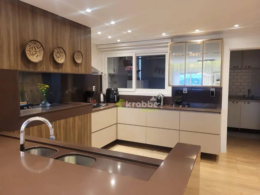 Foto 5 de Apartamento com 3 quartos à venda, 216m2 em Languiru, Teutonia - RS