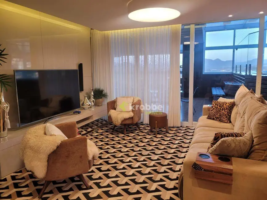 Foto 2 de Apartamento com 3 quartos à venda, 216m2 em Languiru, Teutonia - RS