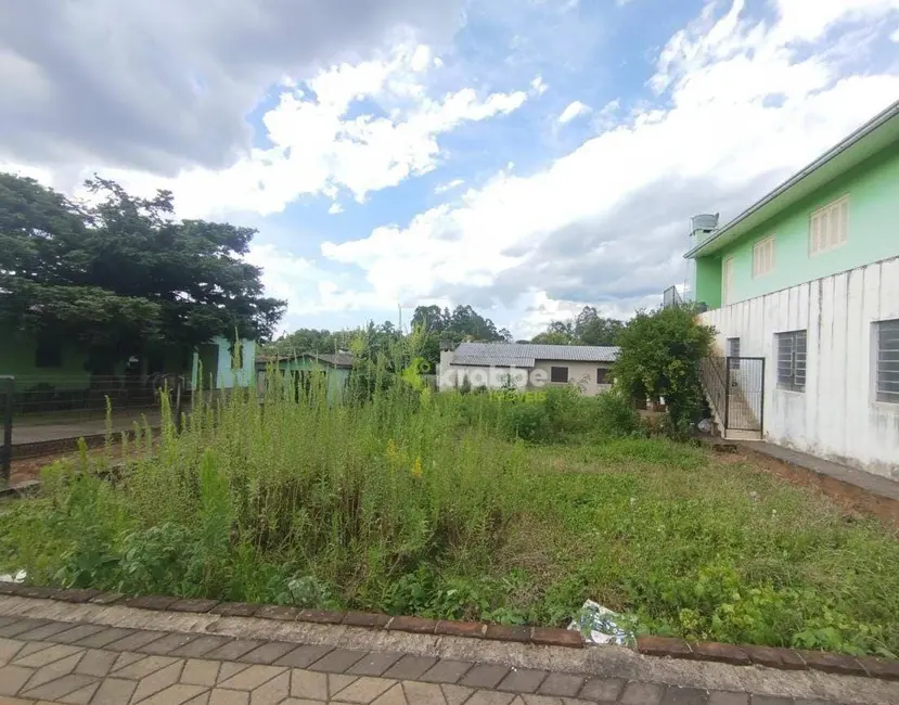 Foto 1 de Terreno / Lote à venda, 348m2 em Teutonia - RS