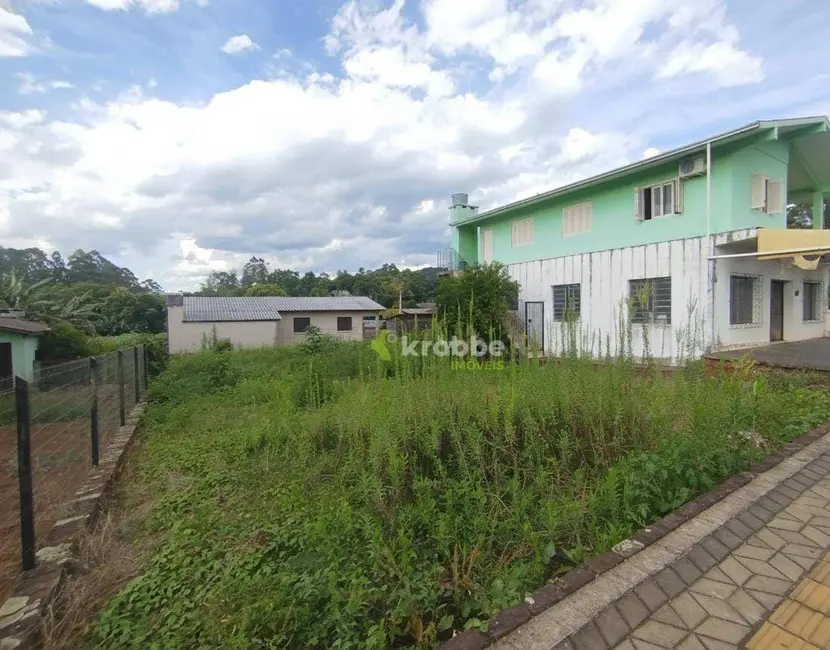 Foto 2 de Terreno / Lote à venda, 348m2 em Teutonia - RS