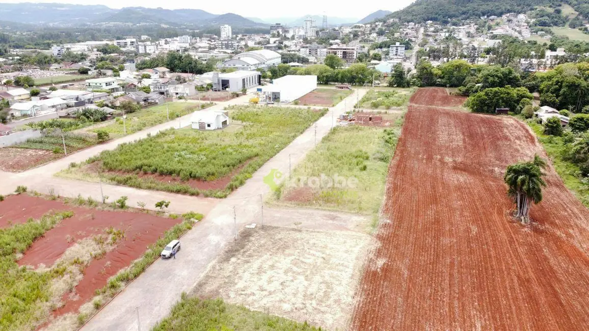 Foto 3 de Terreno / Lote à venda, 550m2 em Teutonia - RS