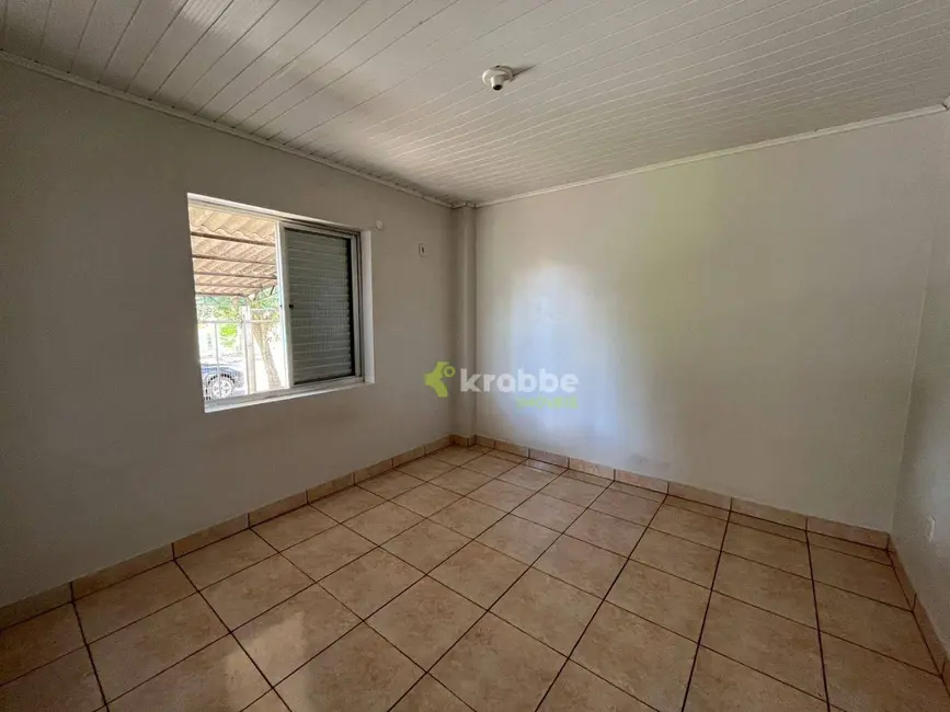 Casa com 2 quartos para alugar, 150m2 em Estrela - RS - imagem 5 Foto 5 de Casa com 2 quartos para alugar, 150m2 em Estrela - RS