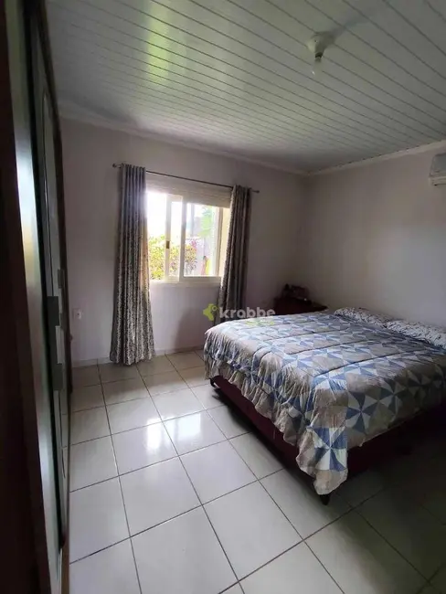 Foto 6 de Casa com 3 quartos à venda, 372m2 em Teutonia - RS