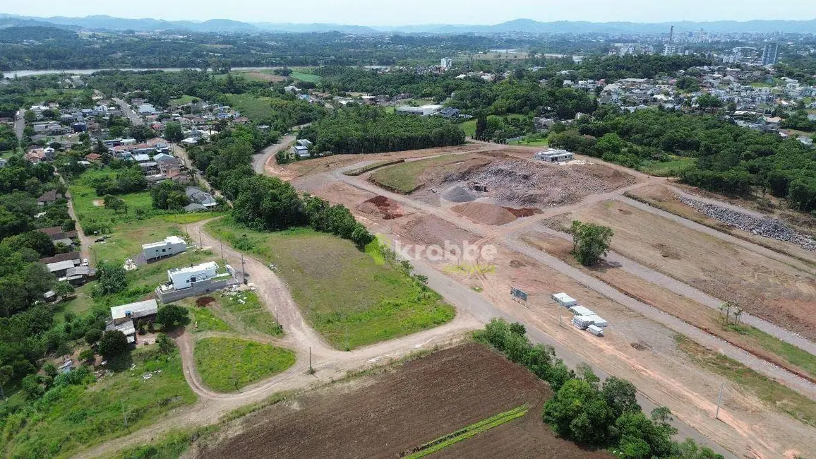 Foto 1 de Terreno / Lote à venda, 365m2 em Estrela - RS