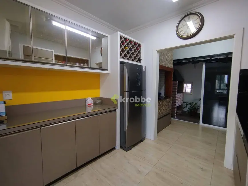 Foto 8 de Casa com 8 quartos à venda, 360m2 em Estrela - RS