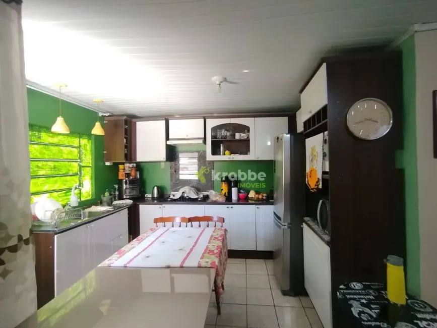 Foto 5 de Casa com 6 quartos à venda, 324m2 em Estrela - RS