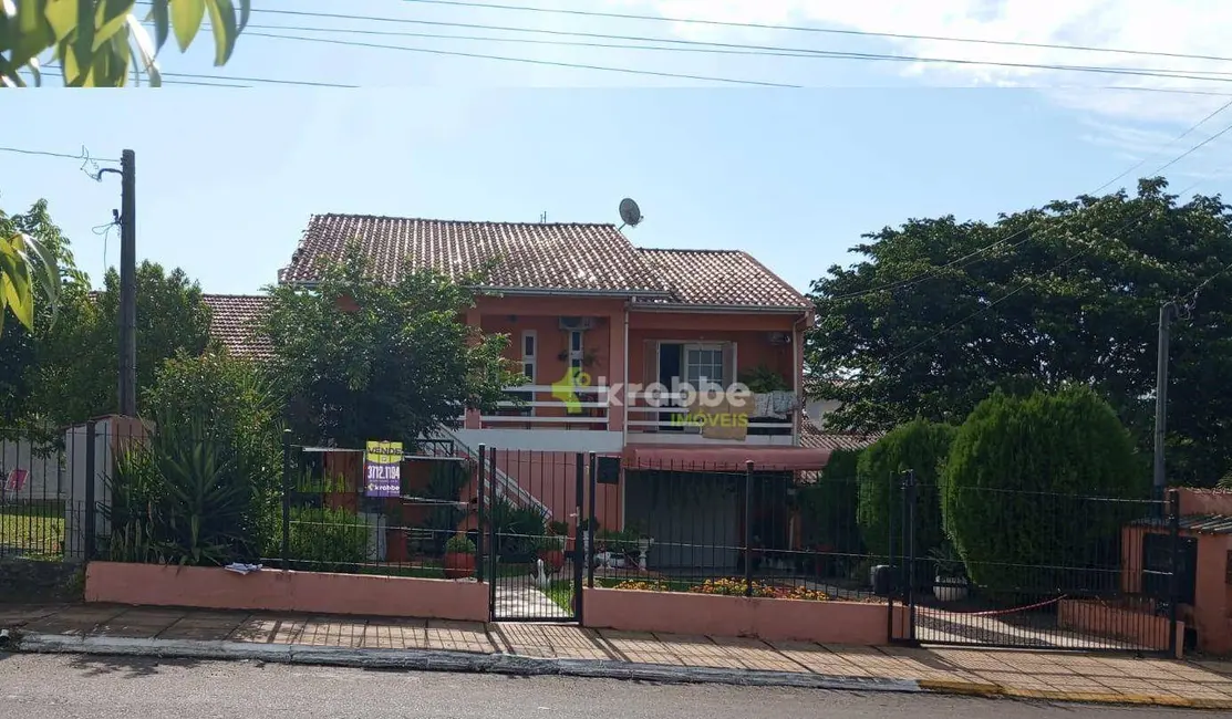 Foto 1 de Casa com 3 quartos à venda, 360m2 em Centro, Paverama - RS