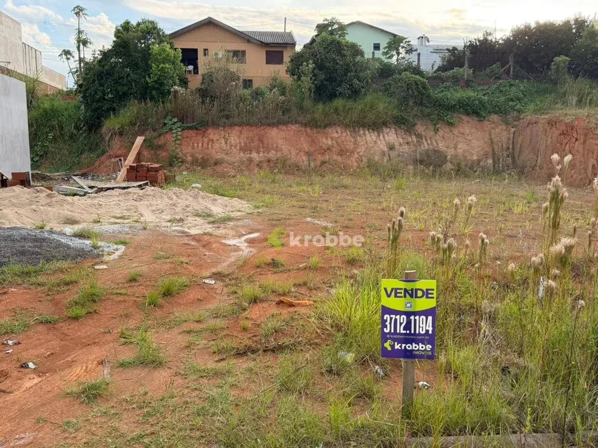 Foto 2 de Terreno / Lote à venda, 300m2 em Estrela - RS