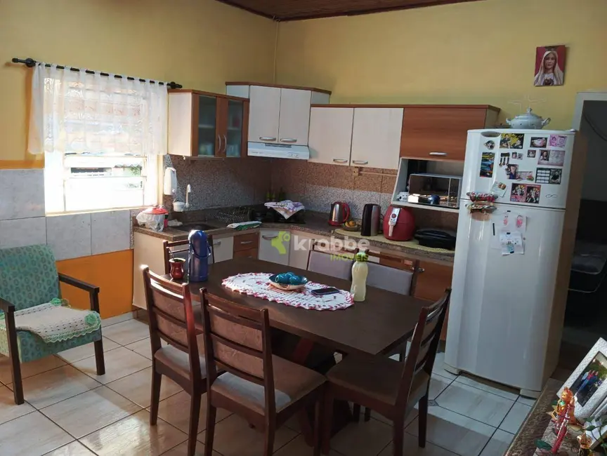 Foto 5 de Casa com 3 quartos à venda, 300m2 em Teutonia - RS