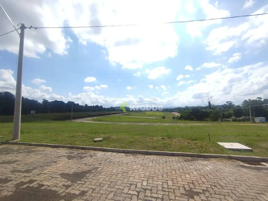 Foto 1 de Terreno / Lote à venda, 330m2 em Estrela - RS