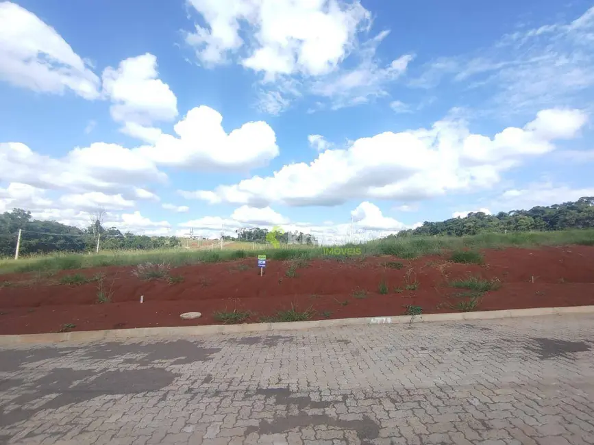 Foto 1 de Terreno / Lote à venda, 360m2 em Estrela - RS