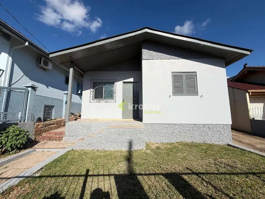 Foto 1 de Casa com 2 quartos à venda, 363m2 em Estrela - RS