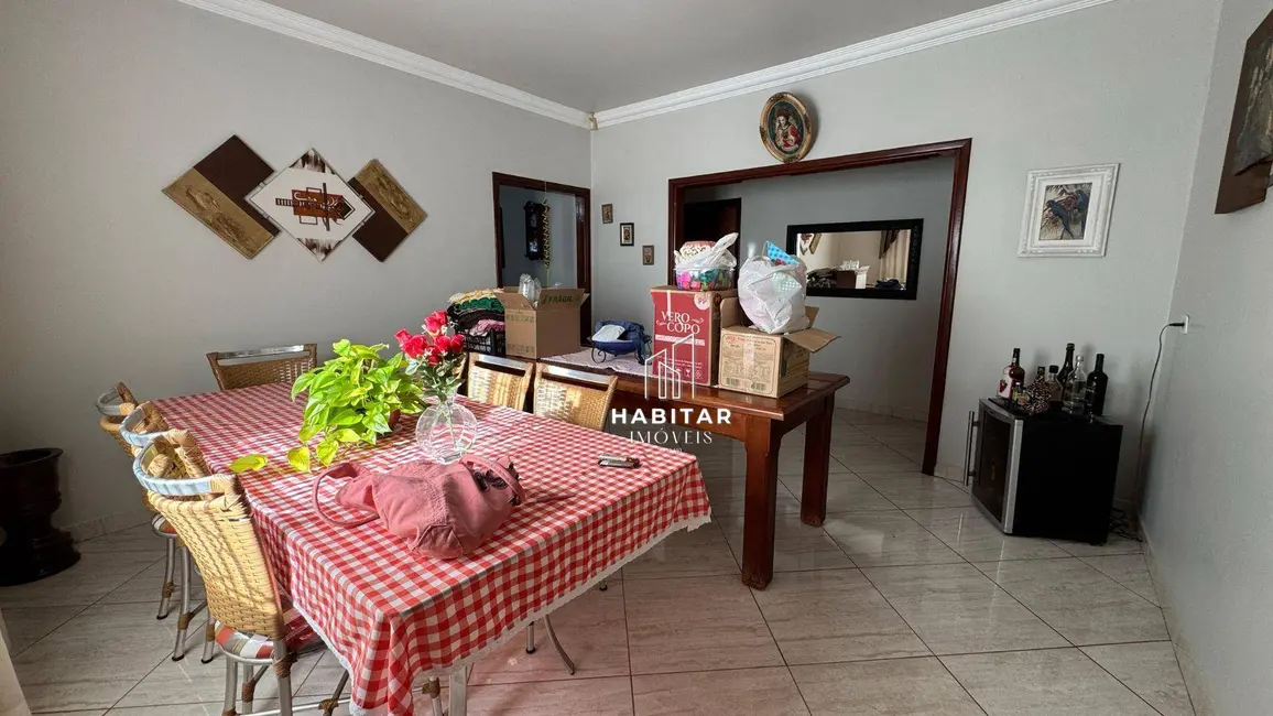 Foto 6 de Casa com 4 quartos à venda, 390m2 em Setor Rodoviário, Itumbiara - GO