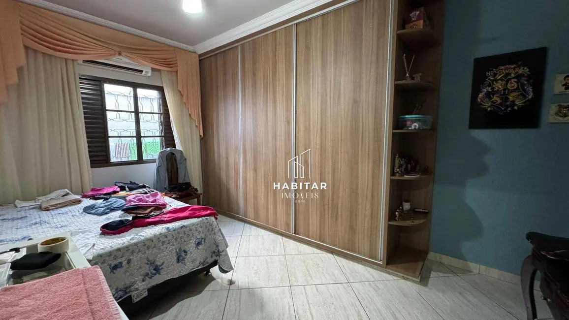 Foto 7 de Casa com 4 quartos à venda, 390m2 em Setor Rodoviário, Itumbiara - GO