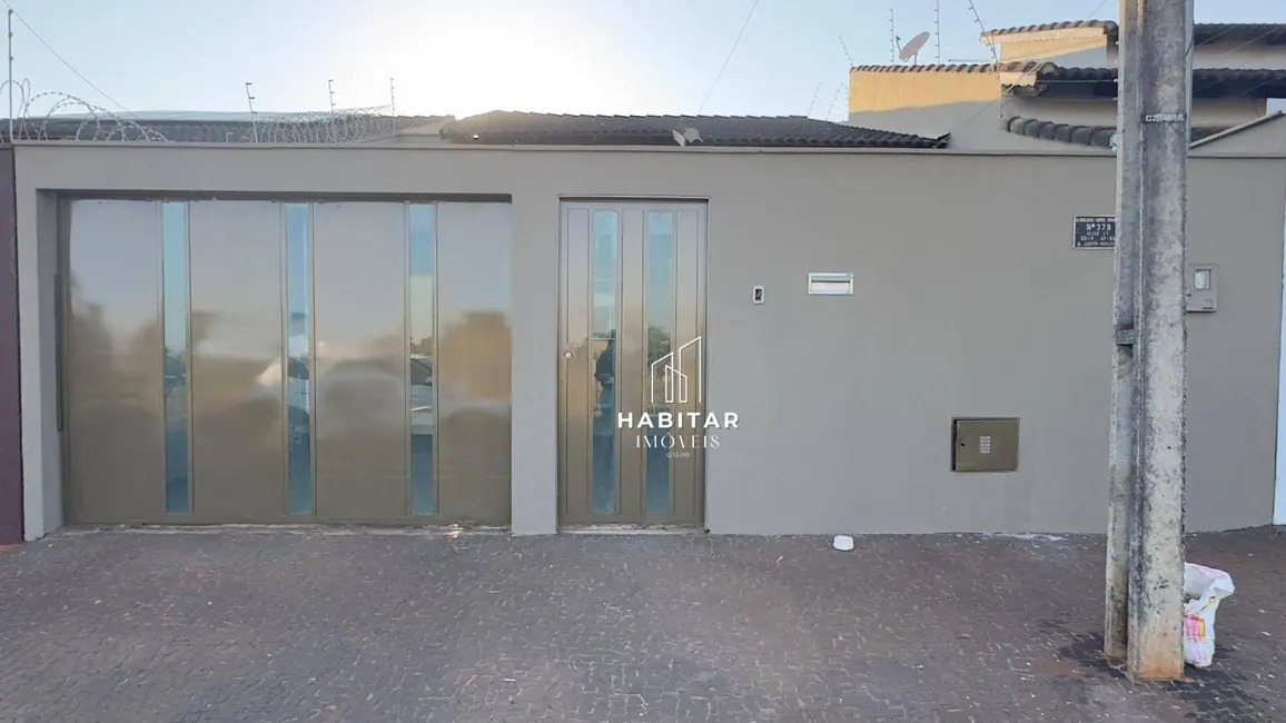 Foto 1 de Casa com 3 quartos à venda, 200m2 em Jardim Morumbi, Itumbiara - GO