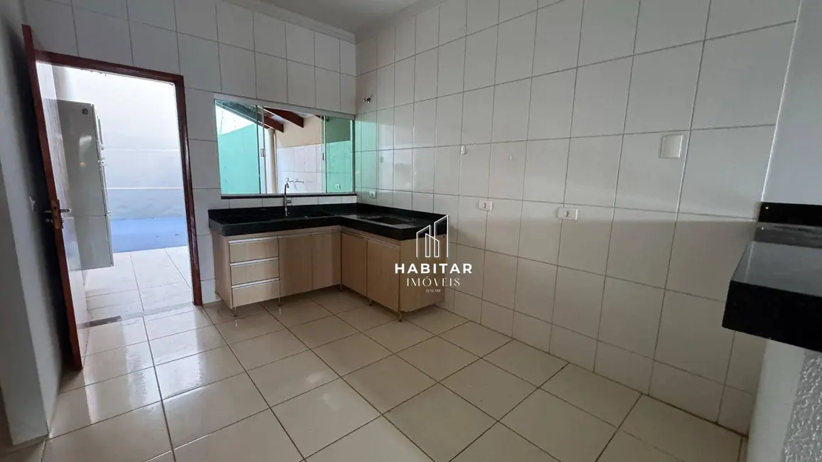 Foto 4 de Casa com 3 quartos à venda, 200m2 em Jardim Morumbi, Itumbiara - GO