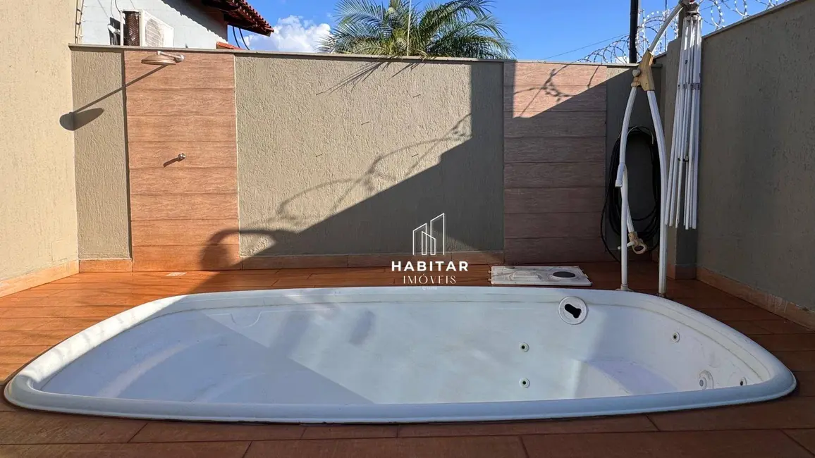 Foto 5 de Casa com 3 quartos à venda, 230m2 em Itumbiara - GO