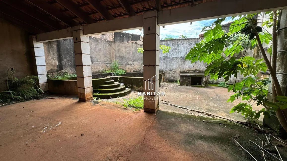 Foto 4 de Casa com 3 quartos à venda, 309m2 em Itumbiara - GO