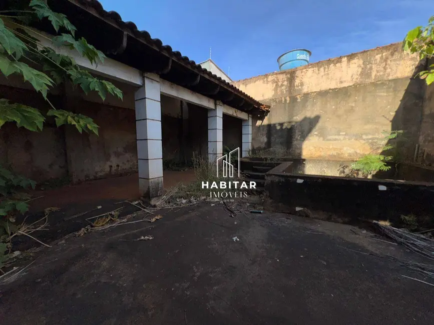 Foto 2 de Casa com 3 quartos à venda, 309m2 em Itumbiara - GO