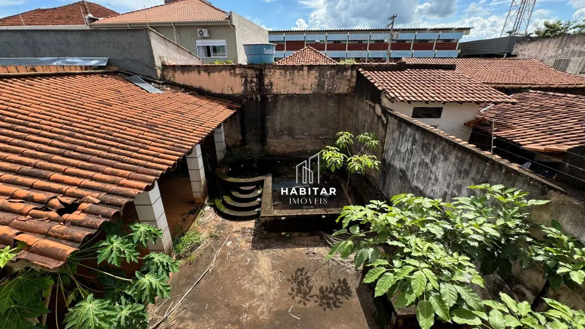 Foto 3 de Casa com 3 quartos à venda, 309m2 em Itumbiara - GO