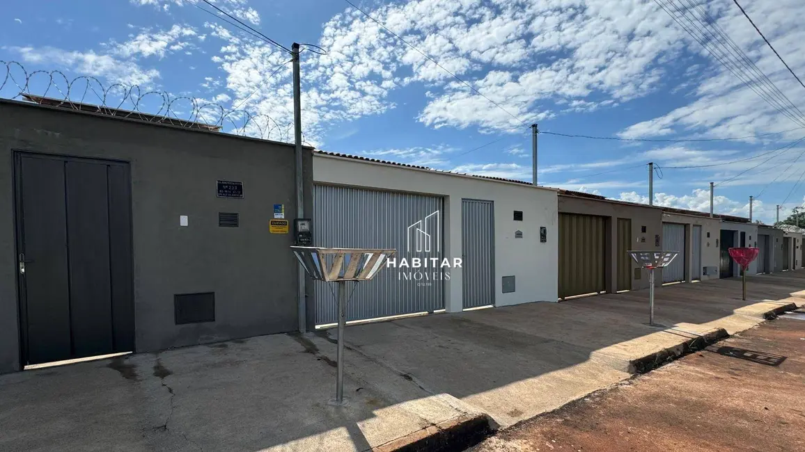 Foto 1 de Casa com 2 quartos à venda, 180m2 em Setor Buritys, Itumbiara - GO