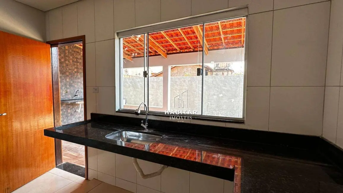 Foto 6 de Casa com 3 quartos à venda, 300m2 em Setor Novo Horizonte, Itumbiara - GO