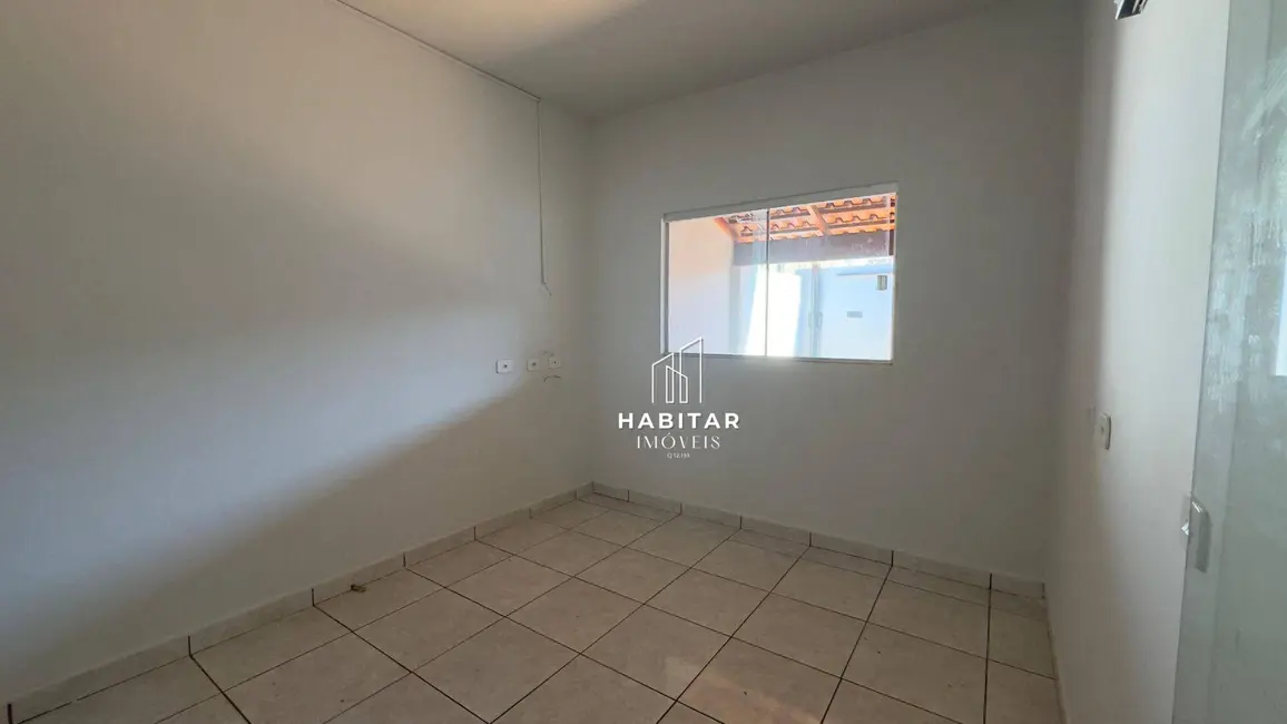 Foto 3 de Casa com 3 quartos à venda, 180m2 em Itumbiara - GO