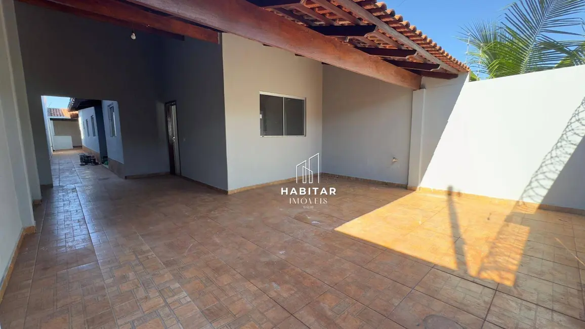 Foto 2 de Casa com 3 quartos à venda, 180m2 em Itumbiara - GO